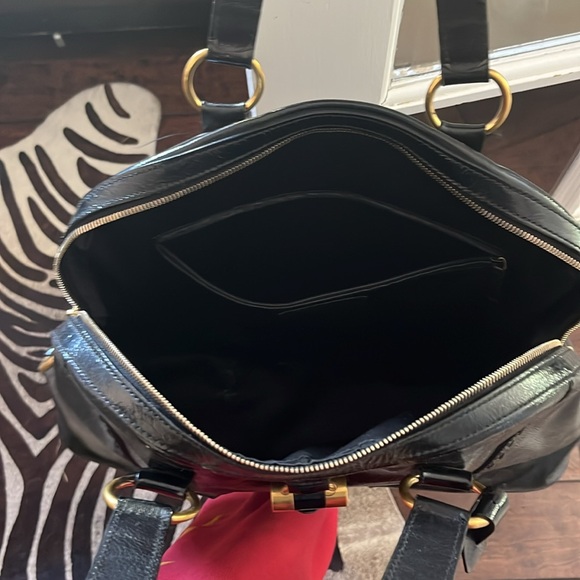 Ysl Saint Laurent Muse patent handbags ๐ - Picture 2 of 7
